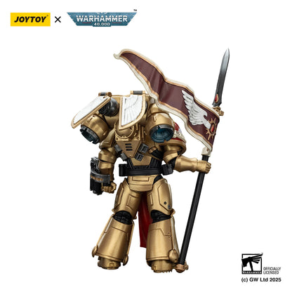 Toy figure of a warrior in gold armor holding a banner and spear, with Joytoy and Warhammer branding.