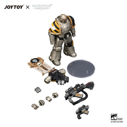 Iron Warriors MkII Legionary 1 with Vexilla, Bolter and Bolt Pistol